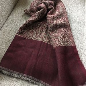 NWOT wool paisley wrap/scarf